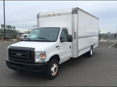 2010 FORD E350 SD 