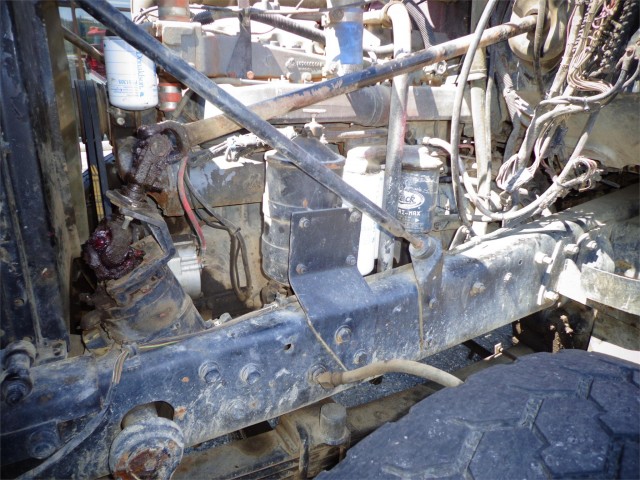 1996 MACK RD690S 