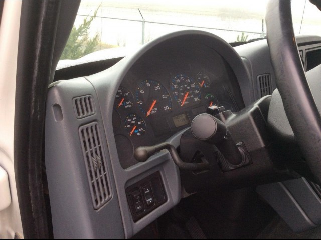 2002 INTERNATIONAL 4300 