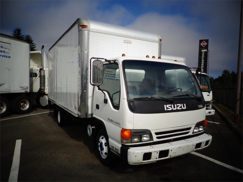 1996 ISUZU NPR 