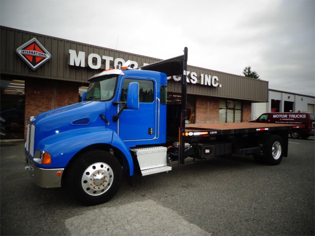 2008 KENWORTH T300 