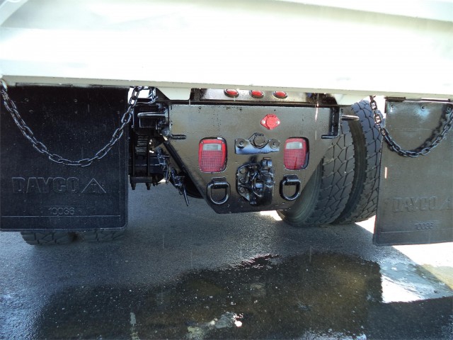 1996 INTERNATIONAL 4900 