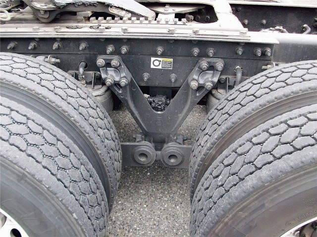 2009 KENWORTH T800B 