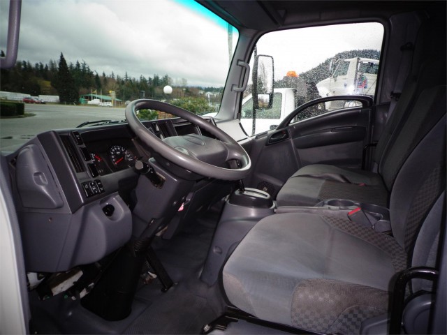 2009 ISUZU NPR HD 
