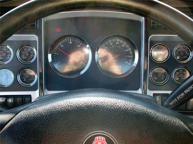 2009 KENWORTH T800B 