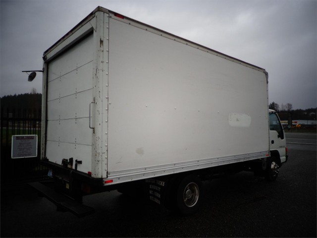2000 ISUZU NPR 